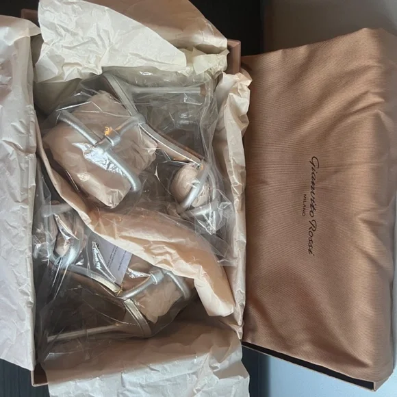 Gianvito Rossi Juno silver metallic sandals